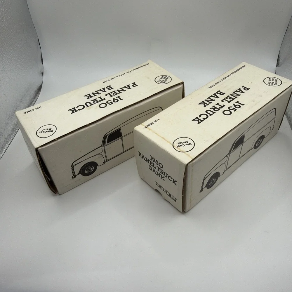 ERTL 1950‎ Chevy Panel Truck Bank, Carlisle Spring Show 92 - #2977 ,1/25 NIB